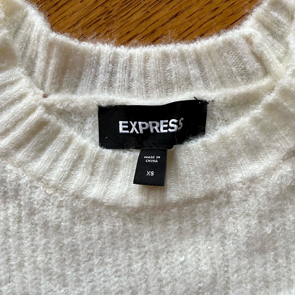 Express Sweater - Picture 7 of 10